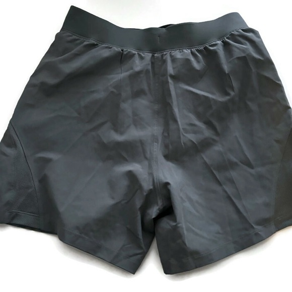 Under Armour Gray Running Shorts Size Small - Picture 2 of 3